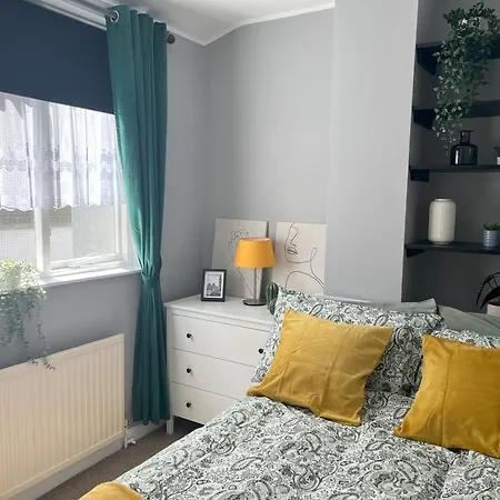 Two Bedroom Flat In London Exterior photo