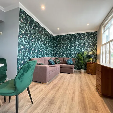 Two Bedroom Flat In London Exterior photo