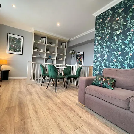 Two Bedroom Flat In London Exterior photo